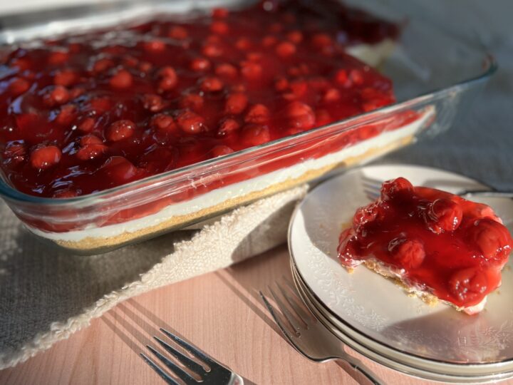 No Bake Cherry Cheesecake