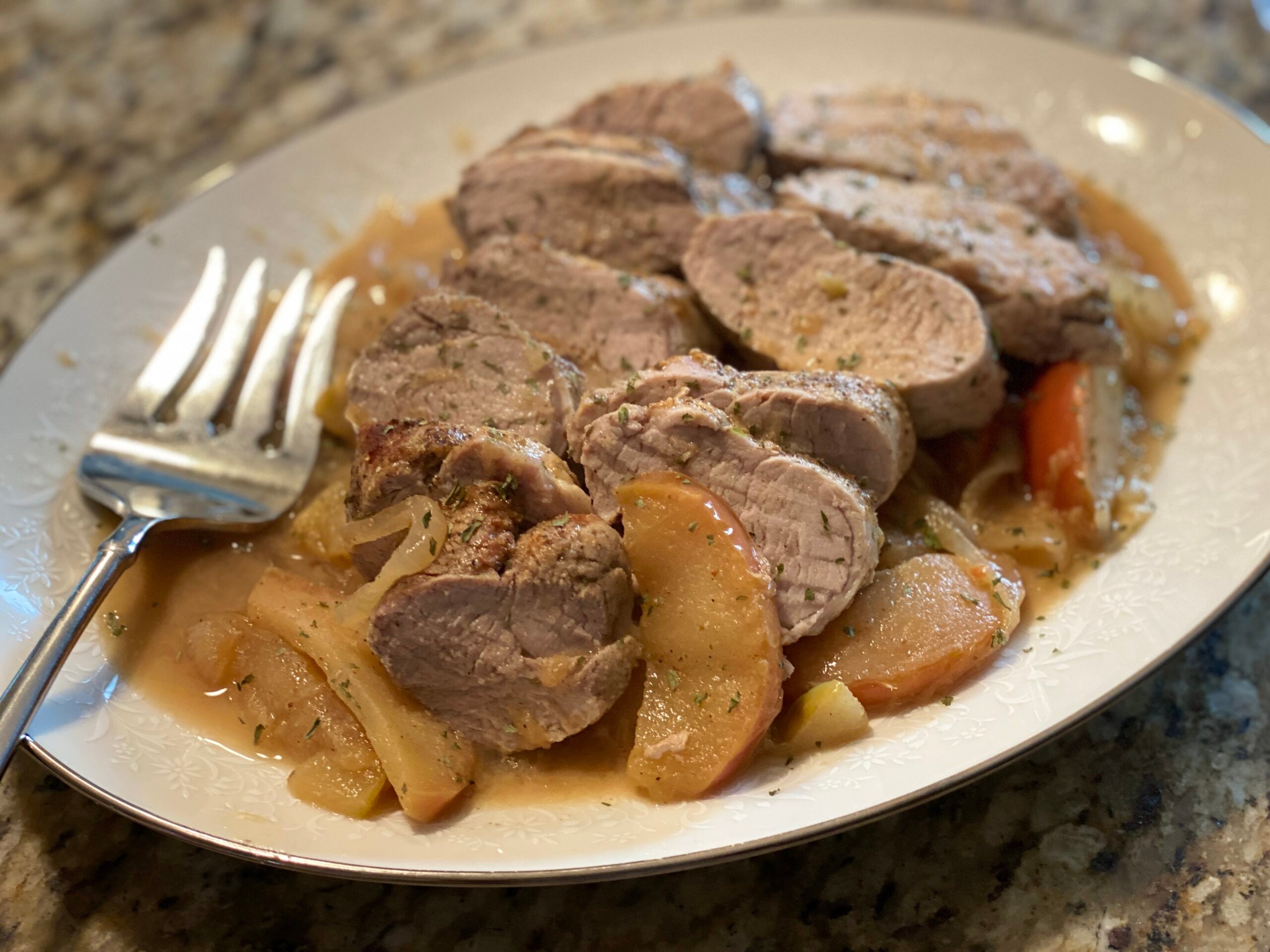 pork tenderloin with apples