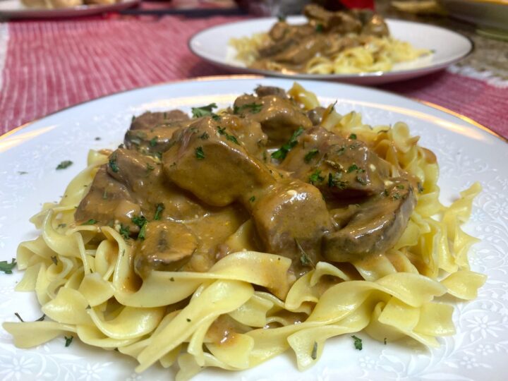 Slow Cooker Stroganoff