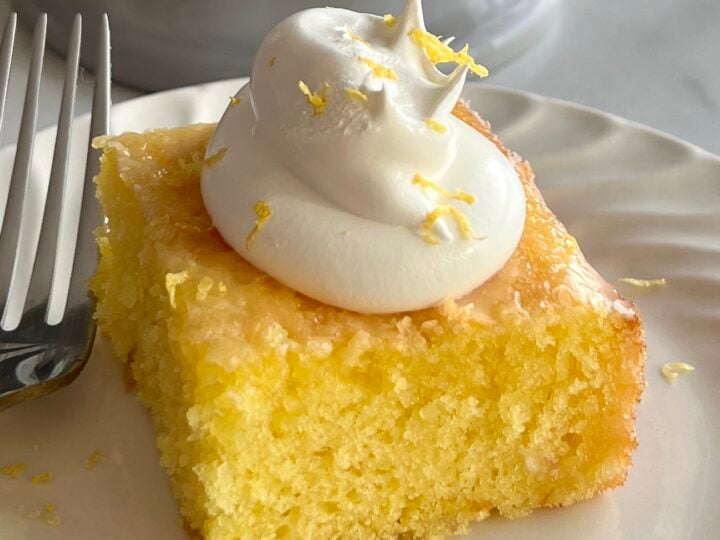 lemon poke cake