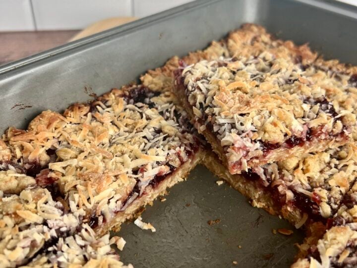 Oatmeal Raspberry Coconut Bars